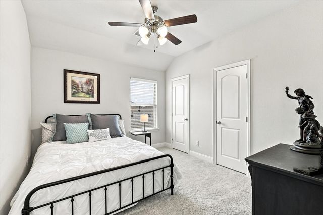 401 Llano Lane, Red Oak, TX 75154