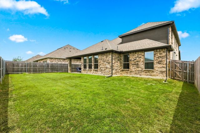 401 Llano Lane, Red Oak, TX 75154