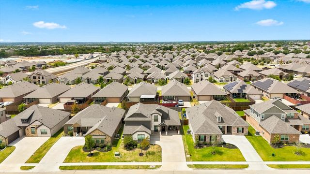 401 Llano Lane, Red Oak, TX 75154