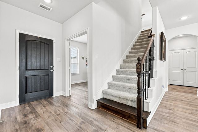 401 Llano Lane, Red Oak, TX 75154