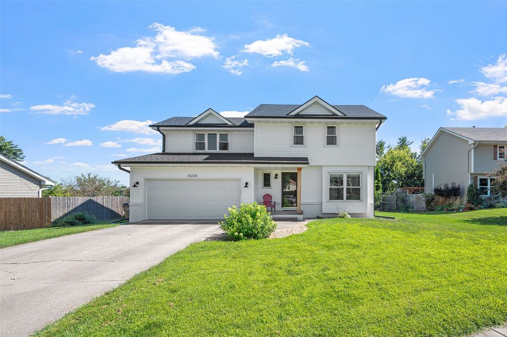 10220 Clark Street, Clive, IA 50325
