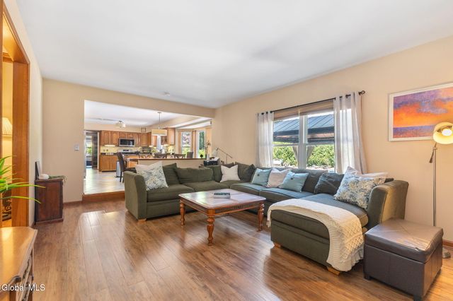607 Salvia Lane, Guilderland, NY 12303