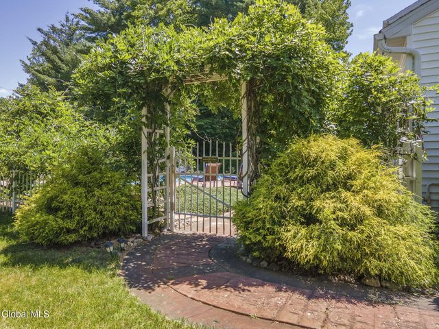 607 Salvia Lane, Guilderland, NY 12303