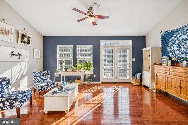 118 SOUTH AVE, Swedesboro, NJ 08085