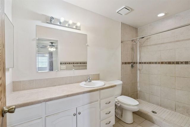 30213 TAVARES RIDGE BOULEVARD 30213, Tavares, FL 32778