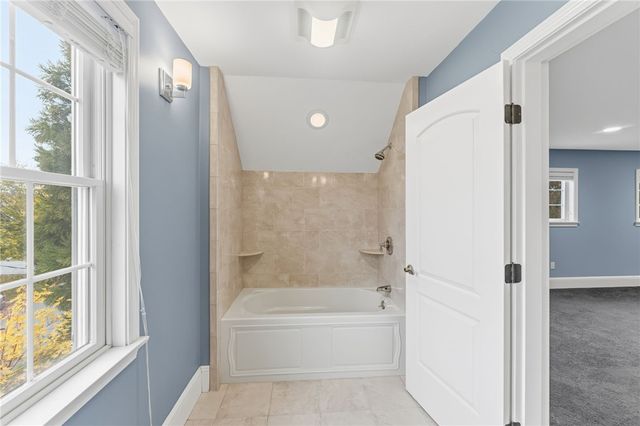 71 Norton Avenue, Cranston, RI 02920