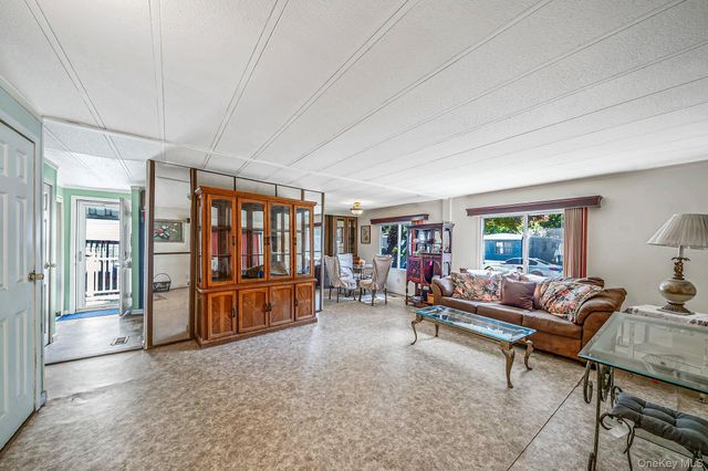 14 Buttercup Drive, Bohemia, NY 11716