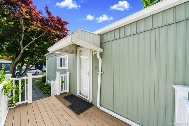 14 Buttercup Drive, Bohemia, NY 11716