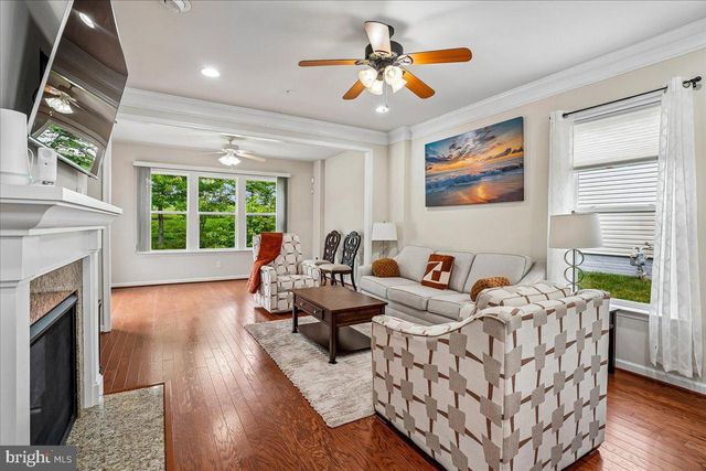 193 LONG POINT DR, Fredericksburg, VA 22406