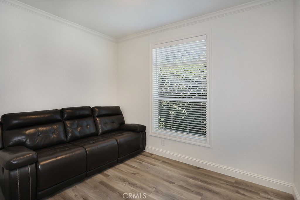Image 20 of property listing at 5 Buena Vista, Tustin, CA 92680