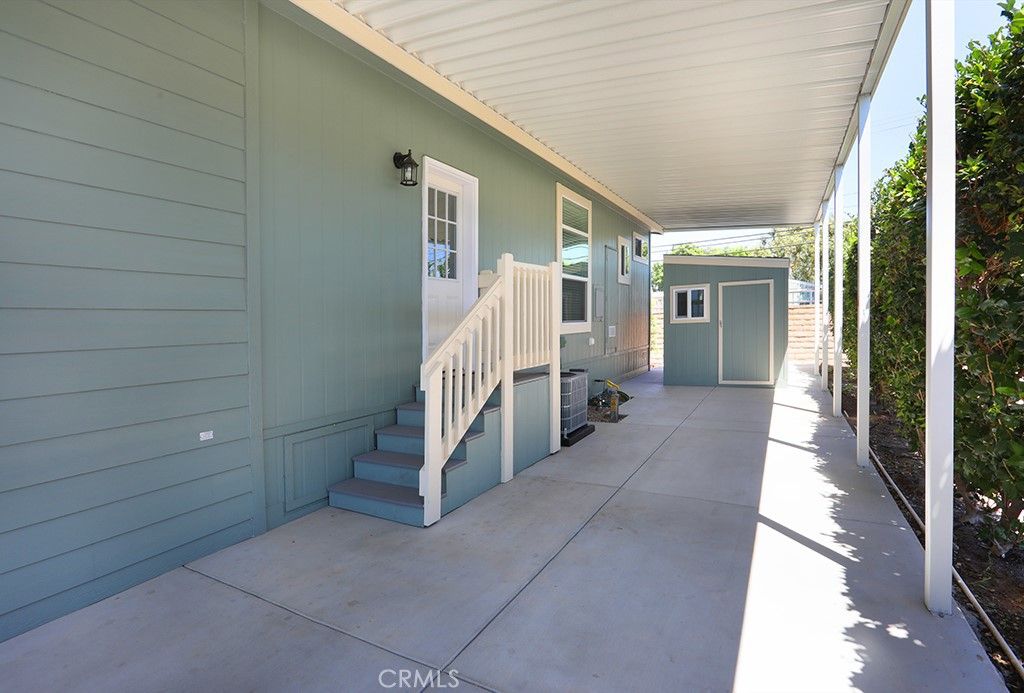 Image 29 of property listing at 5 Buena Vista, Tustin, CA 92680