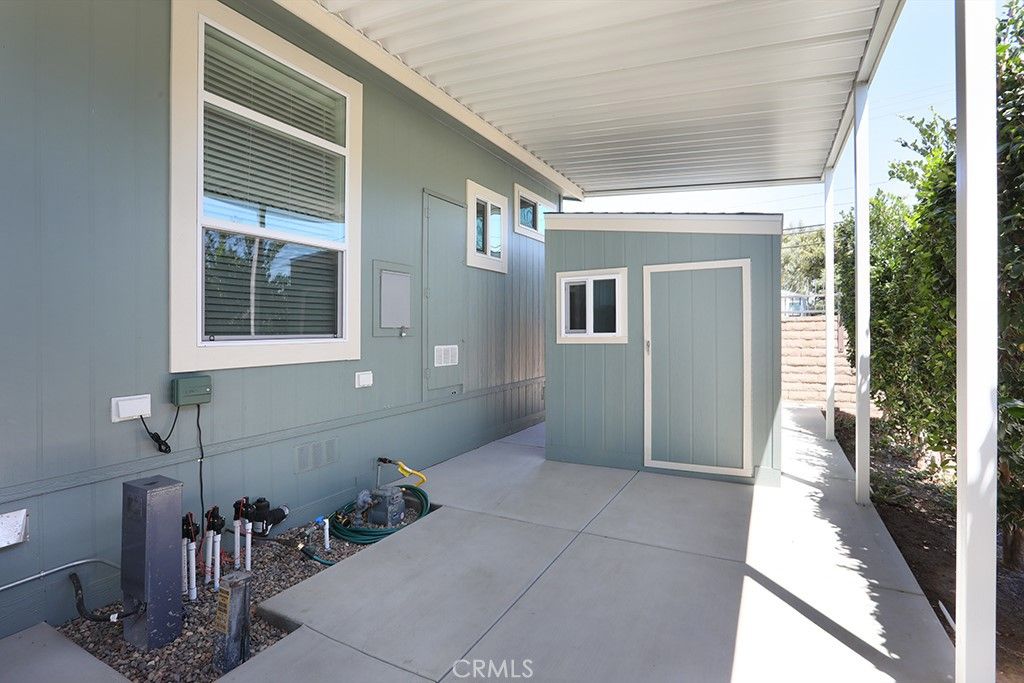 Image 30 of property listing at 5 Buena Vista, Tustin, CA 92680