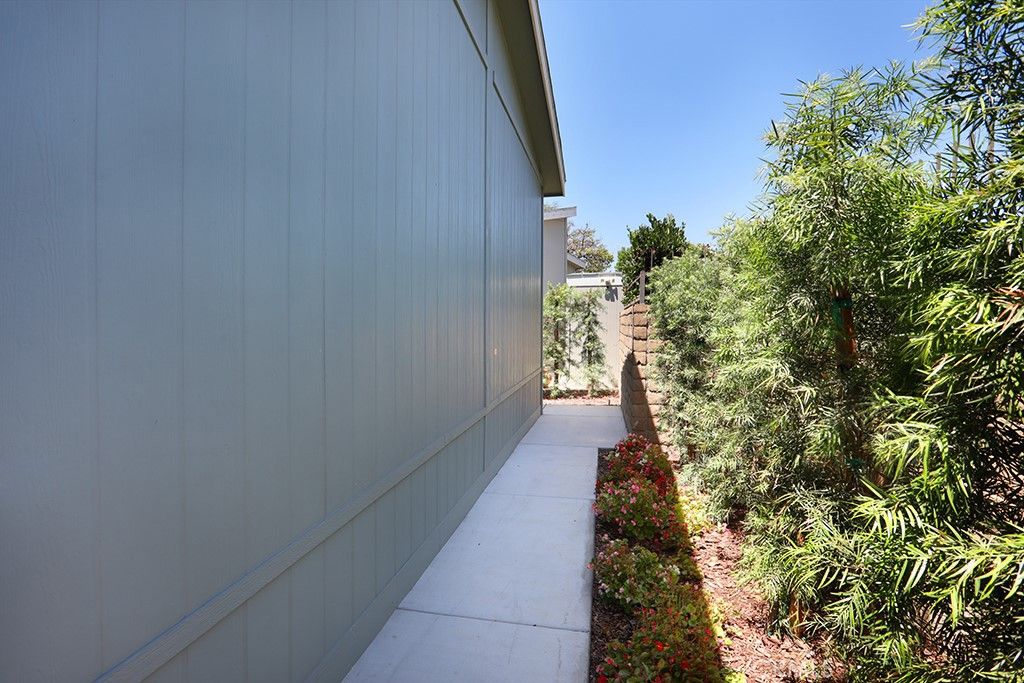 Image 32 of property listing at 5 Buena Vista, Tustin, CA 92680