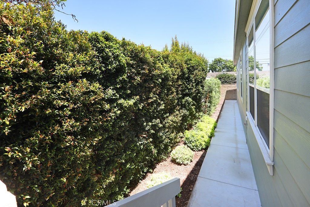 Image 33 of property listing at 5 Buena Vista, Tustin, CA 92680