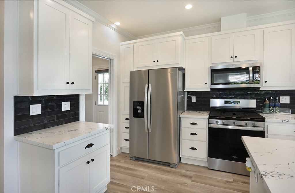 Image 4 of property listing at 5 Buena Vista, Tustin, CA 92680