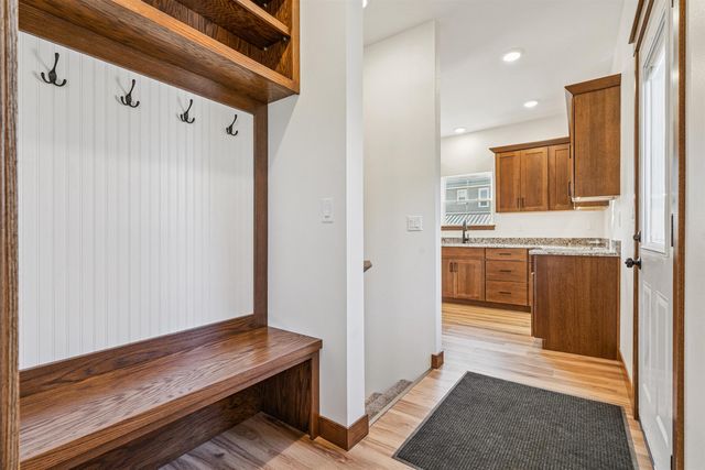 707 NE 5th Avenue, Independence, IA 50644