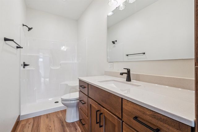 707 NE 5th Avenue, Independence, IA 50644