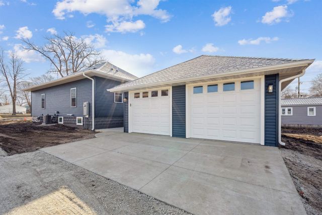 707 NE 5th Avenue, Independence, IA 50644