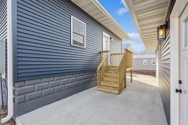 707 NE 5th Avenue, Independence, IA 50644