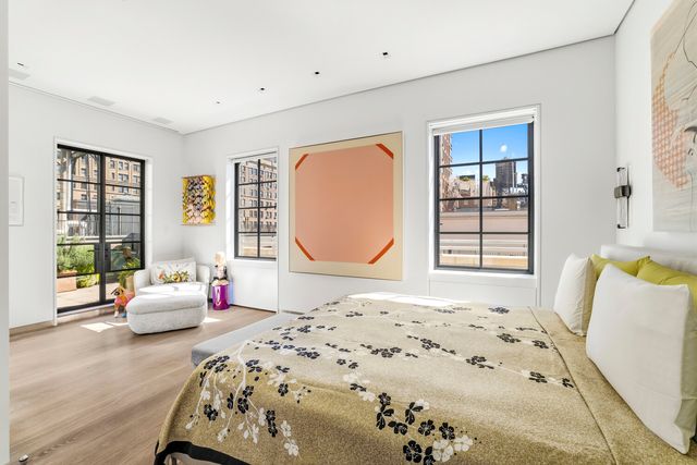 3 E 84th St Ph, New York City, NY 10028
