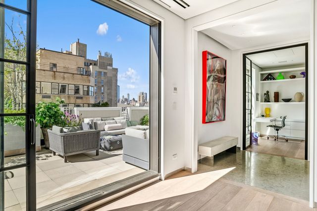 3 E 84th St Ph, New York City, NY 10028