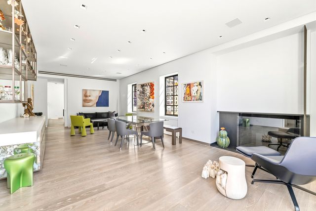 3 E 84th St Ph, New York City, NY 10028