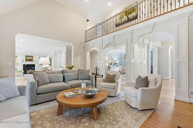 303 Longview Park Pl, Louisville, KY 40245