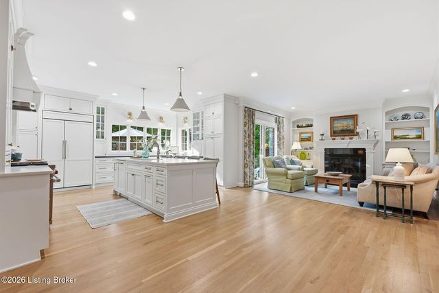 303 Longview Park Pl, Louisville, KY 40245