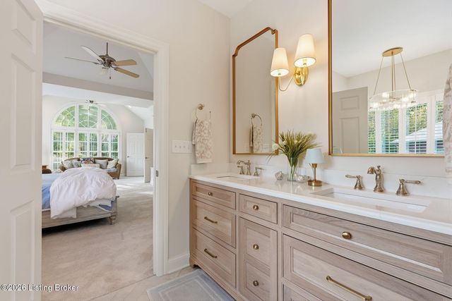 303 Longview Park Pl, Louisville, KY 40245