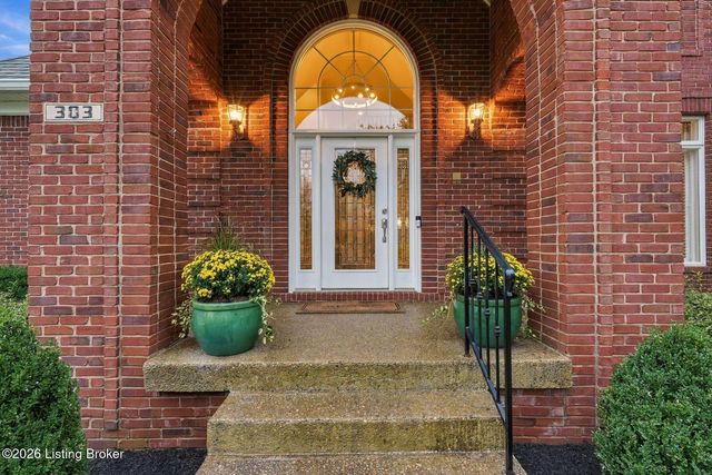 303 Longview Park Pl, Louisville, KY 40245