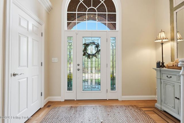 303 Longview Park Pl, Louisville, KY 40245