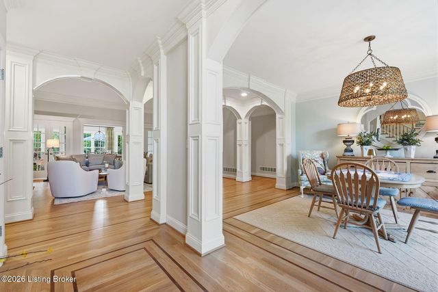 303 Longview Park Pl, Louisville, KY 40245