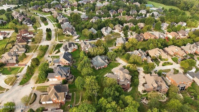 303 Longview Park Pl, Louisville, KY 40245