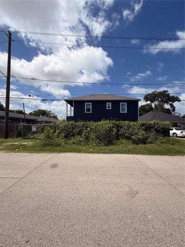 4619 Maggie Street A, Houston, TX 77051