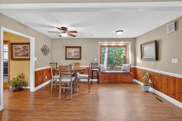 129 Oakland Dr, Gallatin, TN 37066