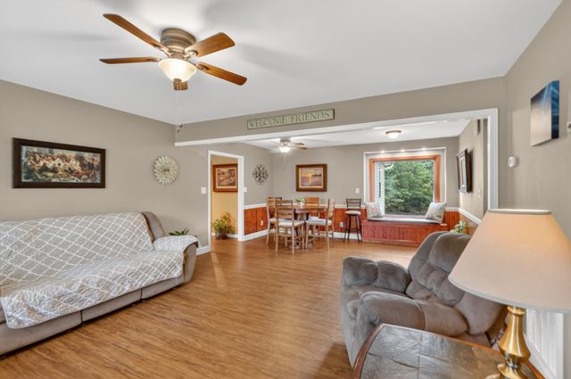 129 Oakland Dr, Gallatin, TN 37066