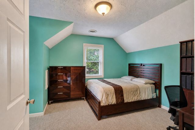 129 Oakland Dr, Gallatin, TN 37066