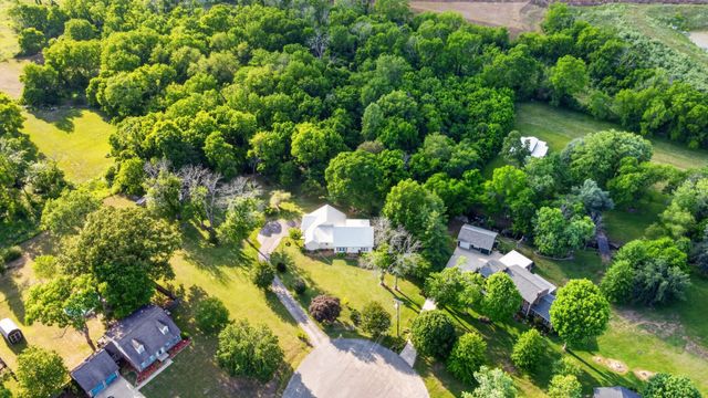 129 Oakland Dr, Gallatin, TN 37066