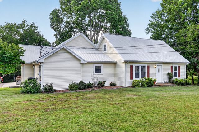 129 Oakland Dr, Gallatin, TN 37066