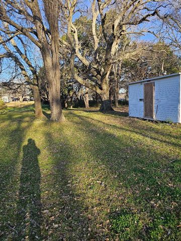 109 Dune Lane, Mabank, TX 75156