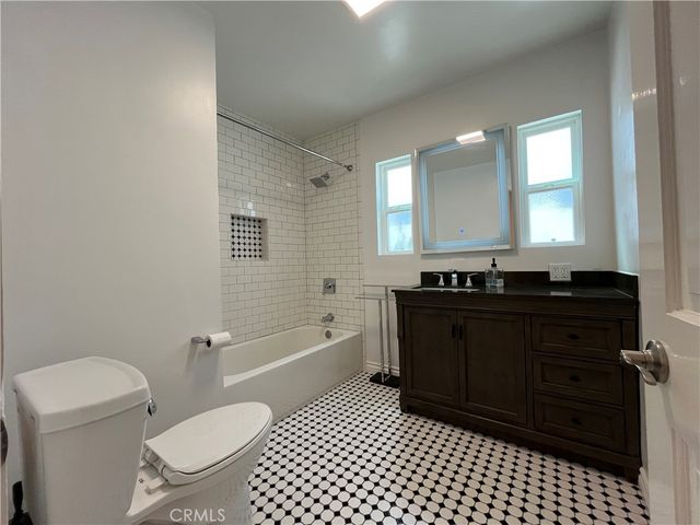 5710 Jumilla, Woodland Hills, CA 91367