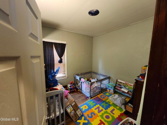 875 Hazelwood Avenue, Schenectady, NY 12306