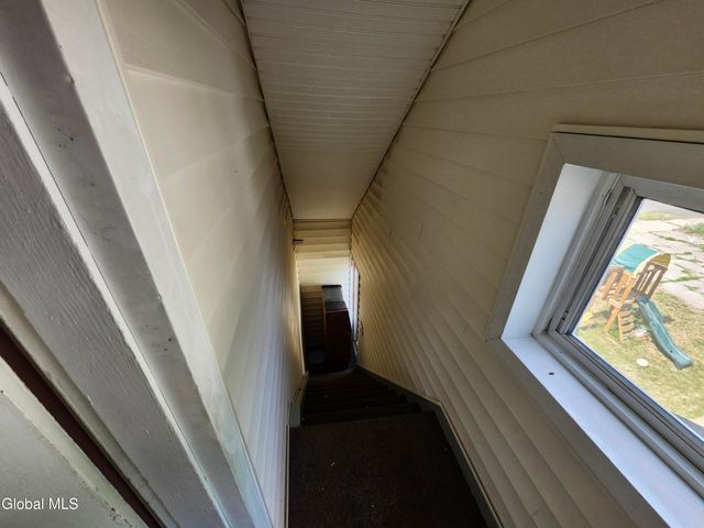875 Hazelwood Avenue, Schenectady, NY 12306