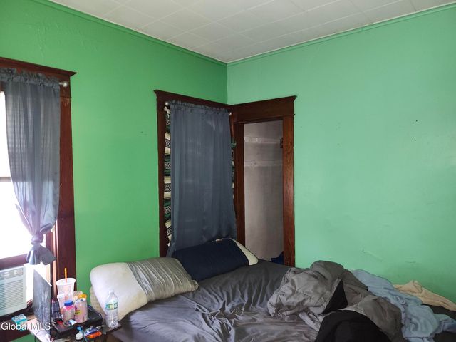875 Hazelwood Avenue, Schenectady, NY 12306