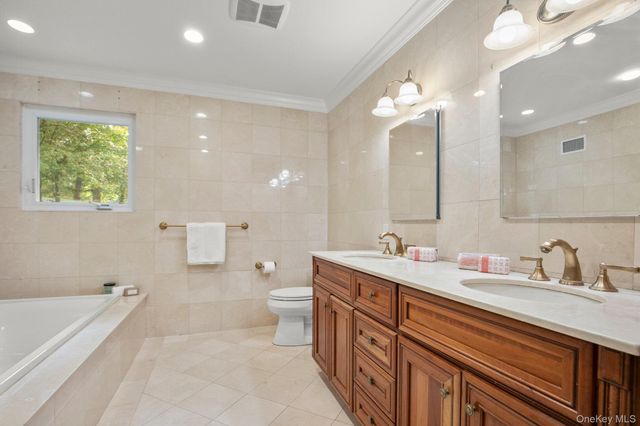 1341 Pelhamdale Avenue, Pelham, NY 10803
