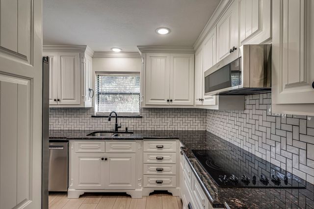 1501 Cobblestone Lane, Cleburne, TX 76033