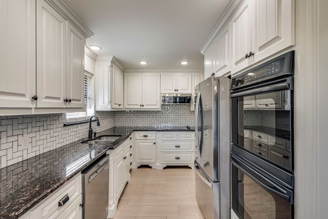 1501 Cobblestone Lane, Cleburne, TX 76033