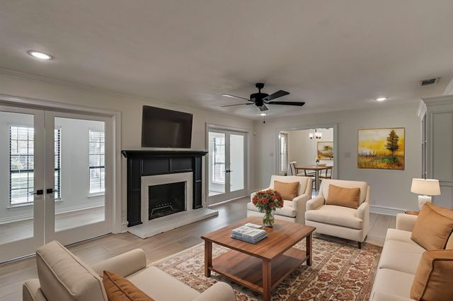 1501 Cobblestone Lane, Cleburne, TX 76033
