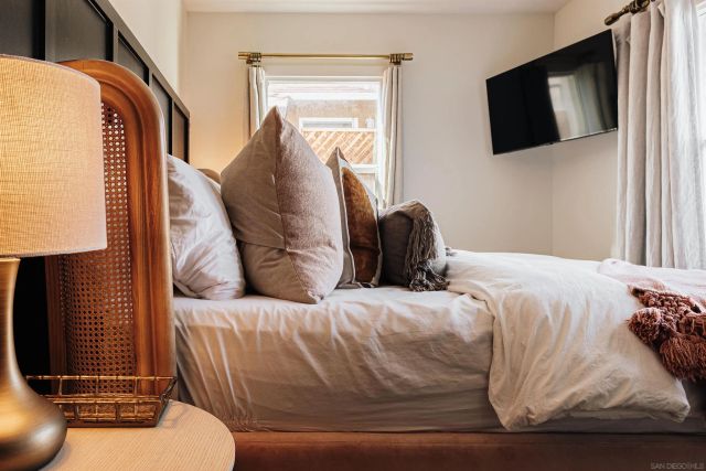 324 S Nevada St, Oceanside, CA 92054