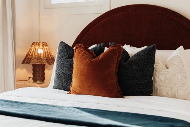 324 S Nevada St, Oceanside, CA 92054